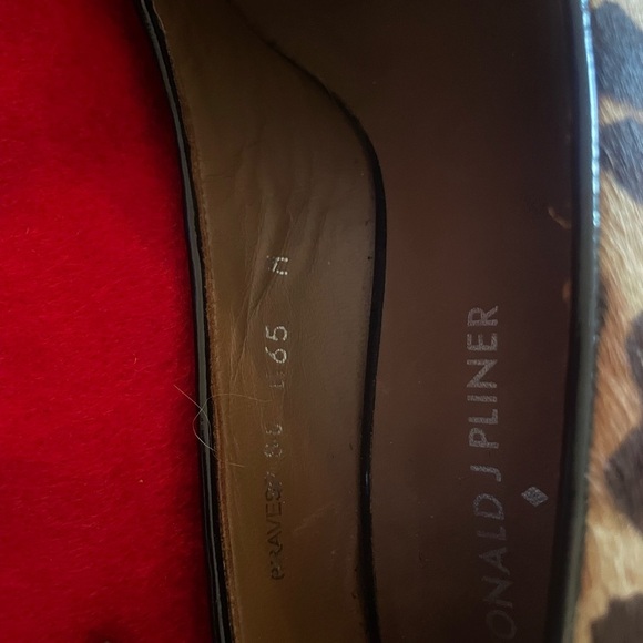 Donald J Pliner Calf Hair Cheetah Print Pump Size 6.5 Made in Spain - Picture 6 of 7